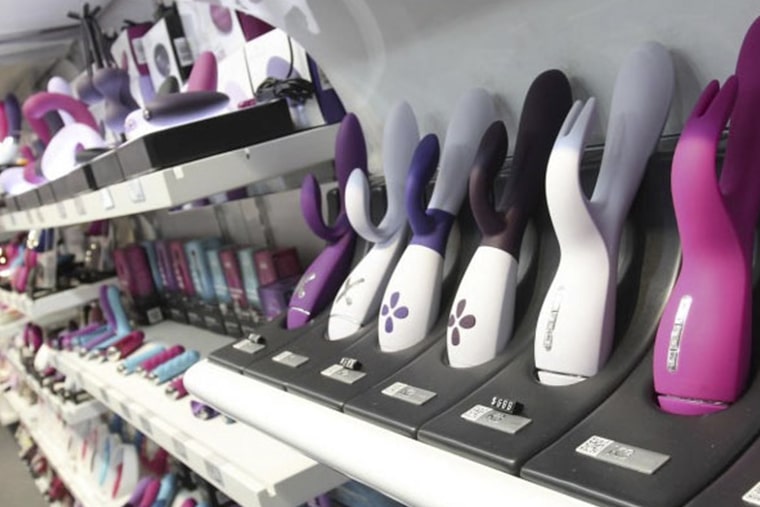 Tại sao nên sử dụng đồ chơi tình dục? Lợi ích và sự thật bạn nên biết 2 do choi tinh duc 1